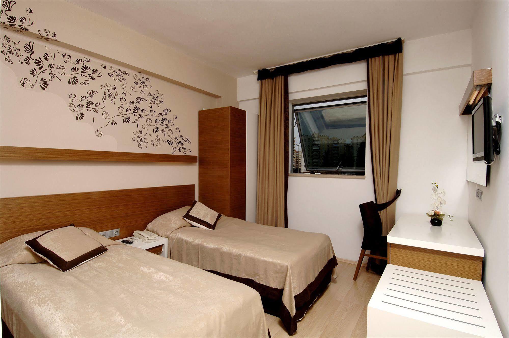 Han Hotel Antalya Exterior photo